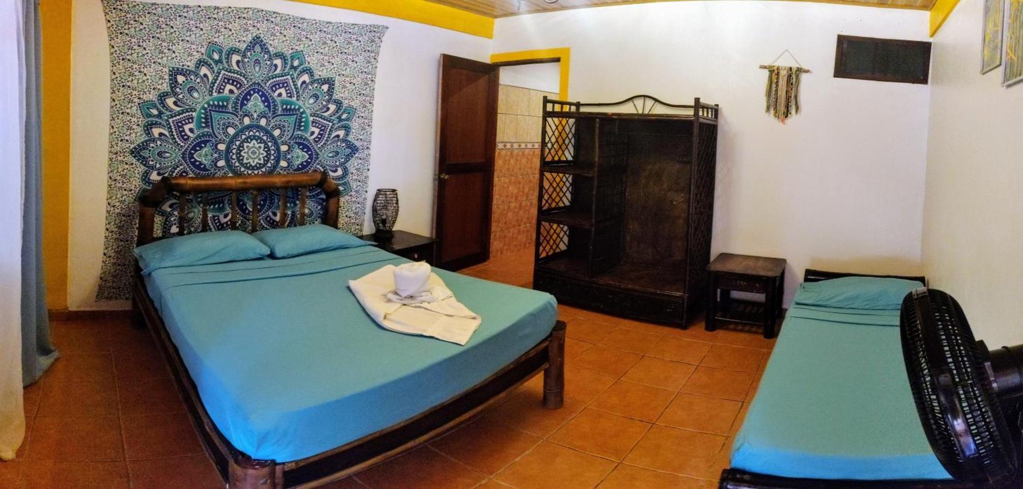 Cool Vibes Beach Hostel Dominical Exterior photo